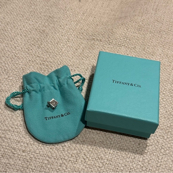 Tiffany & Co. Atlas Cube 925 silver cube charm - Picture 7 of 8